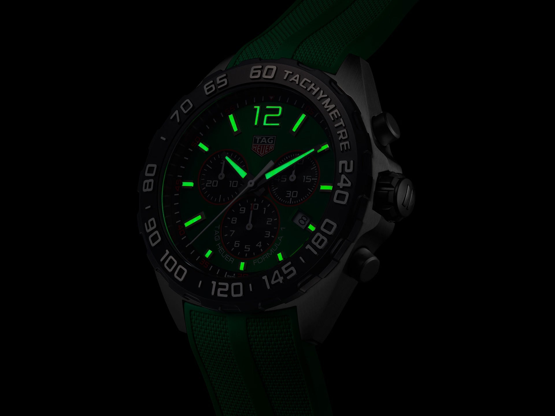 Relógio TAG Heuer Formula 1 CAZ101AP.FT8056 - Elegância esportiva com mecanismo quartzo de 43mm