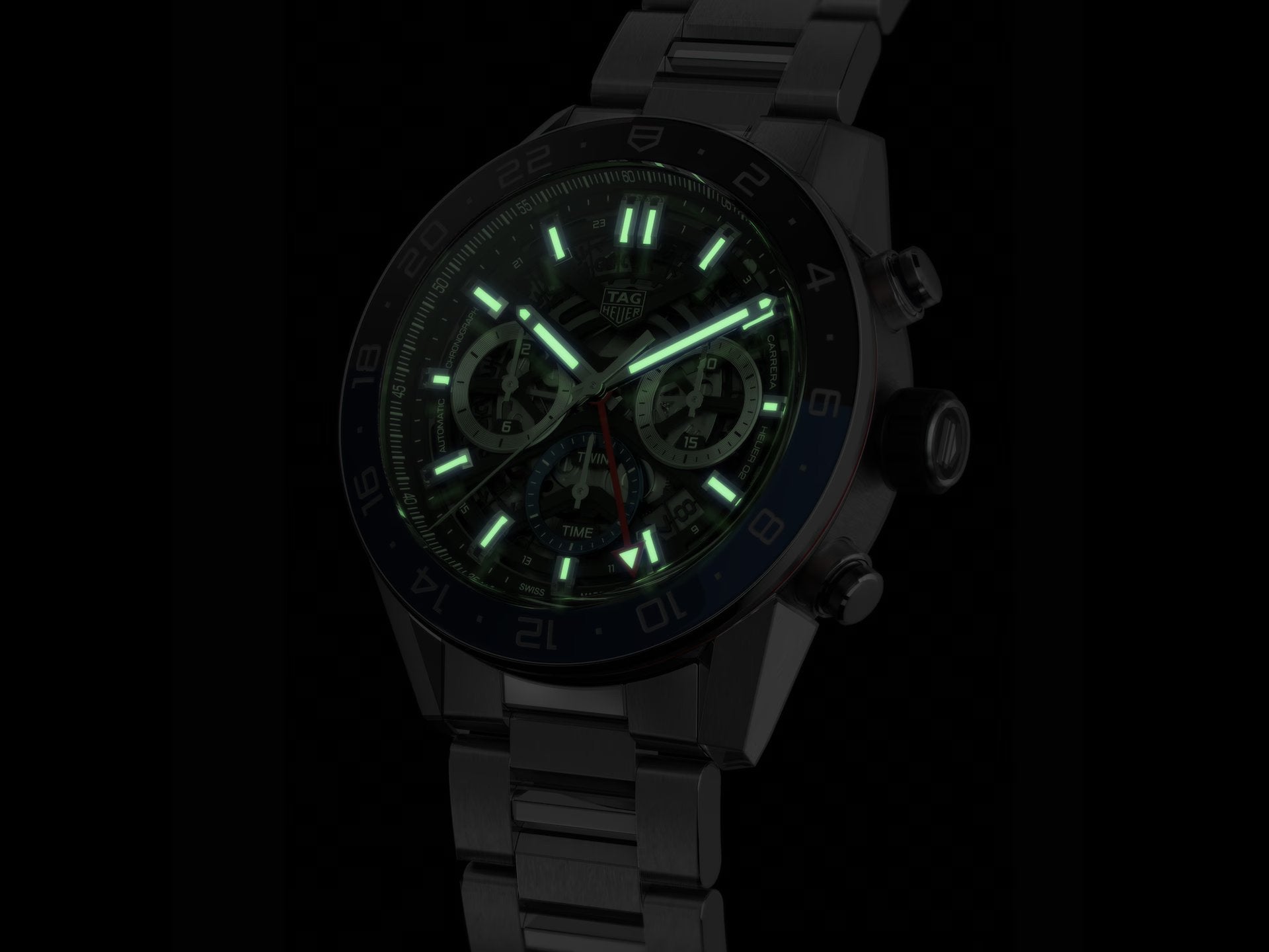 Relógio TAG Heuer Carrera Twin-Time Automático 45mm CBG2A1Z.BA0658 – Elegância e Precisão em Cada Detalhe