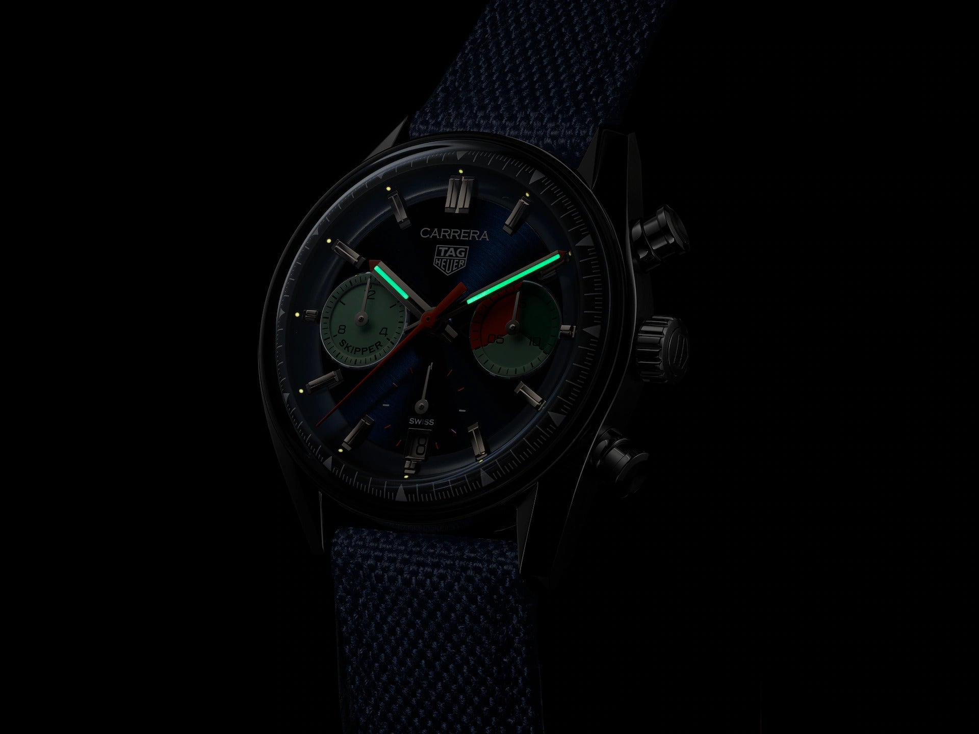 Relógio TAG Heuer Carrera Skipper CBS2213.FN600 - Elegância Automática de 39mm