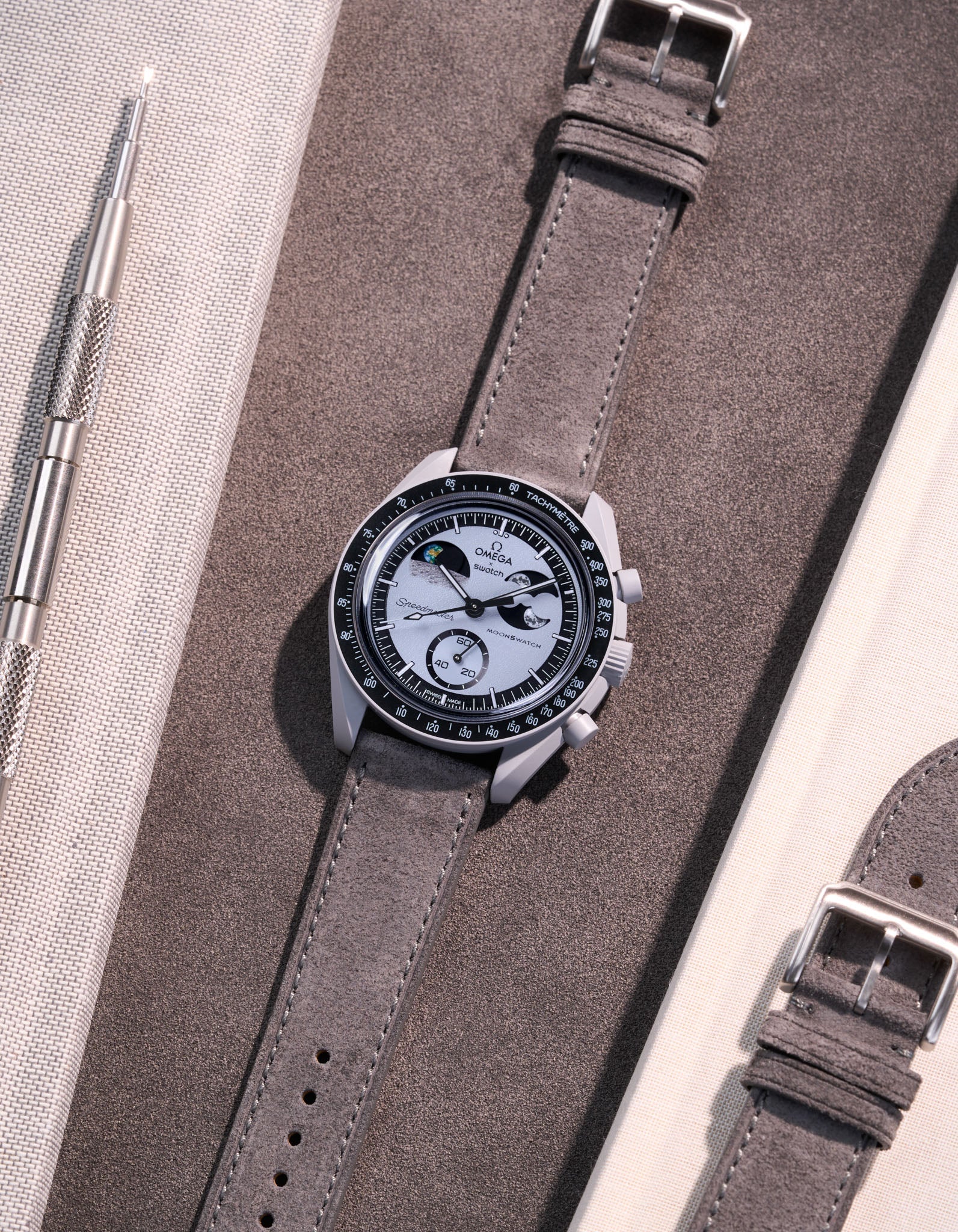 Mission to EarthPhase (Pulseira em Couro)