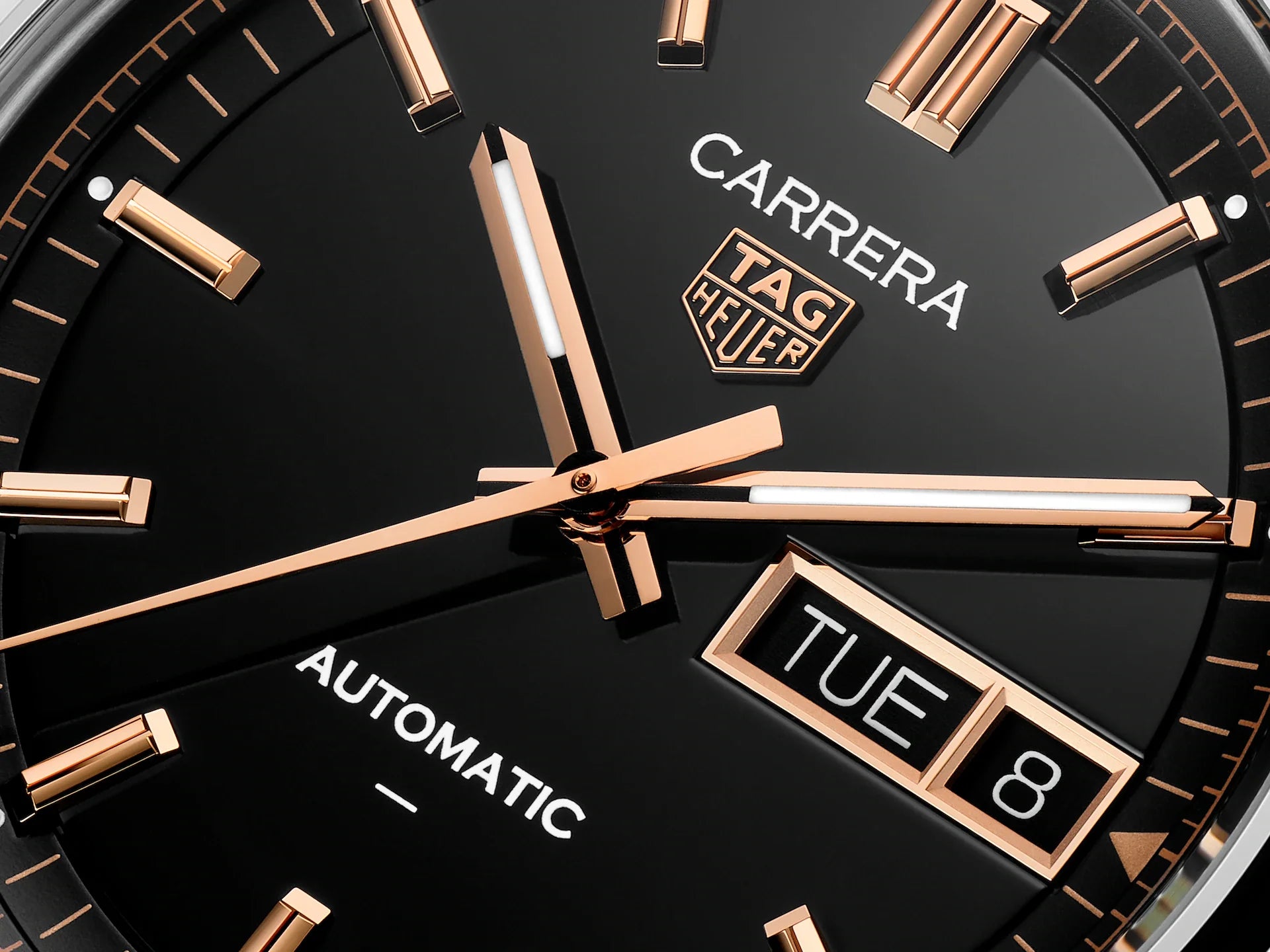 Relógio TAG Heuer Carrera Day-Date Automático 41 mm - Elegância e Precisão ao Seu Alcance