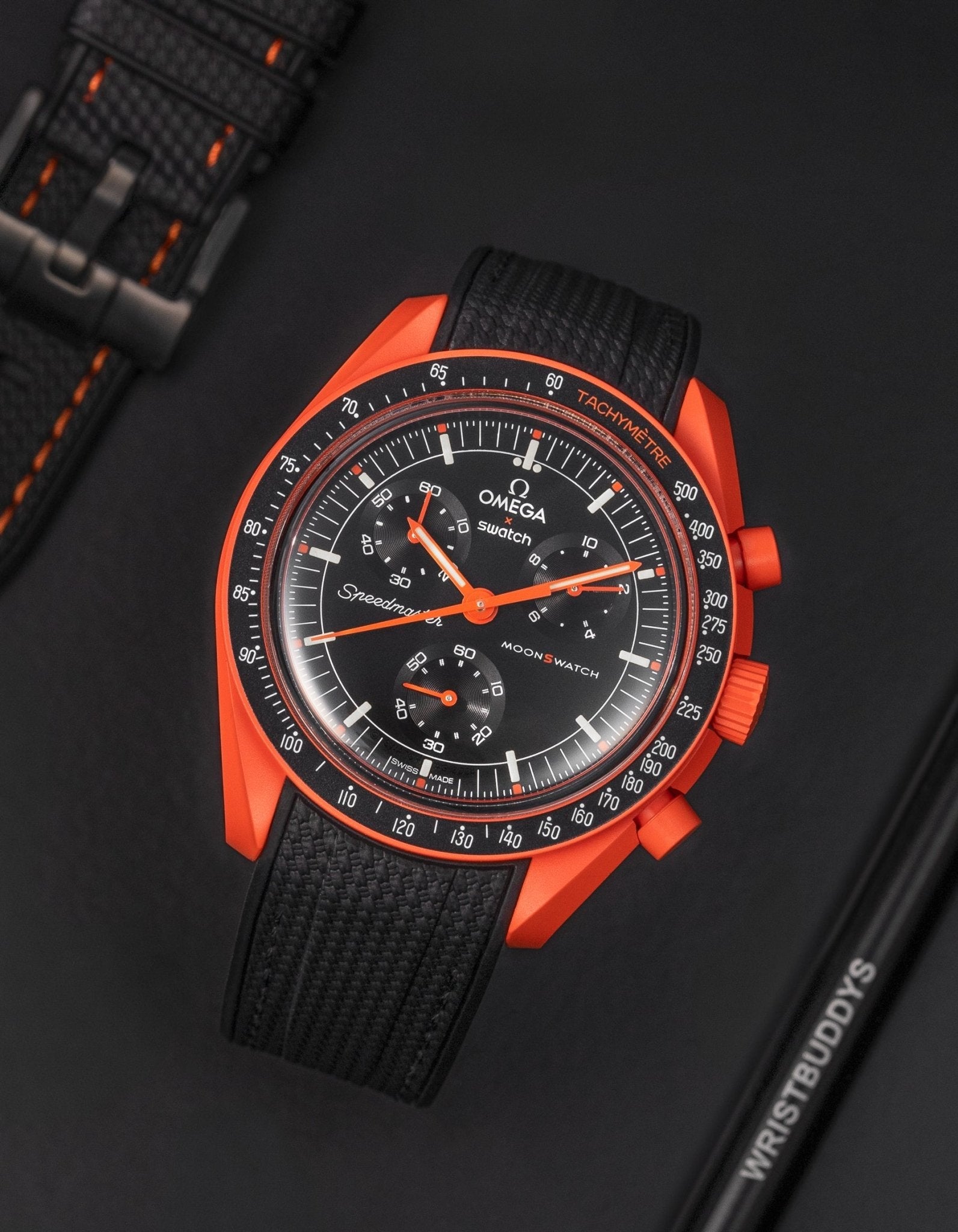 Relógio MoonSwatch Mission On Earth - Lava (Pulseira de borracha)