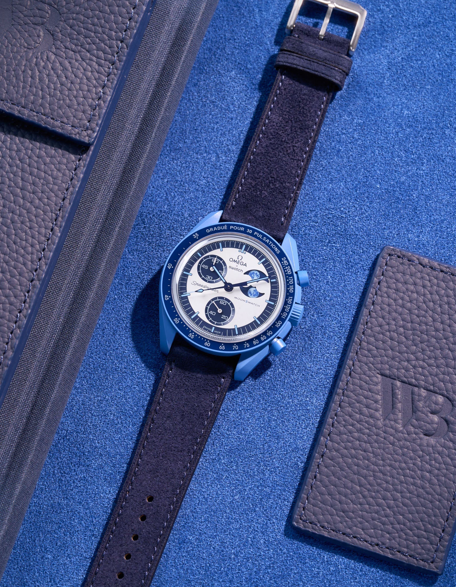 Relógio Mission to Super Blue Moonphase (Pulseira em Couro)