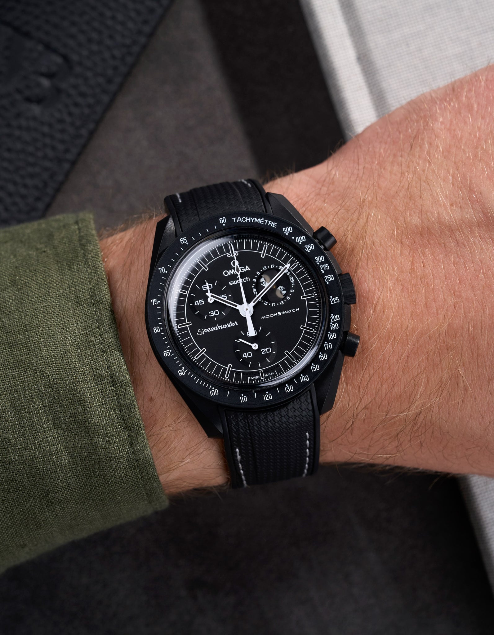 Curved Premium Rubber Strap - Black & White Stitches