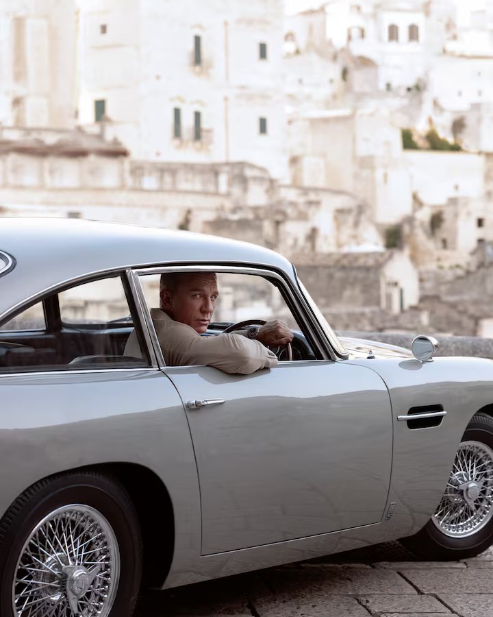 Relógio Omega  210.90.42.20.01.001 007 Edition Seamaster Diver 300M 42mm - No Time To Die